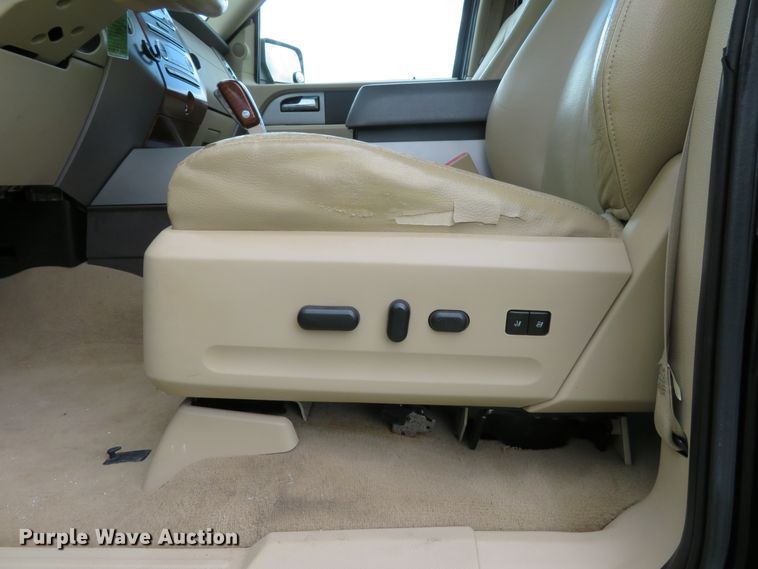 image for item DH1109 2010 Ford Expedition Eddie Bauer  SUV