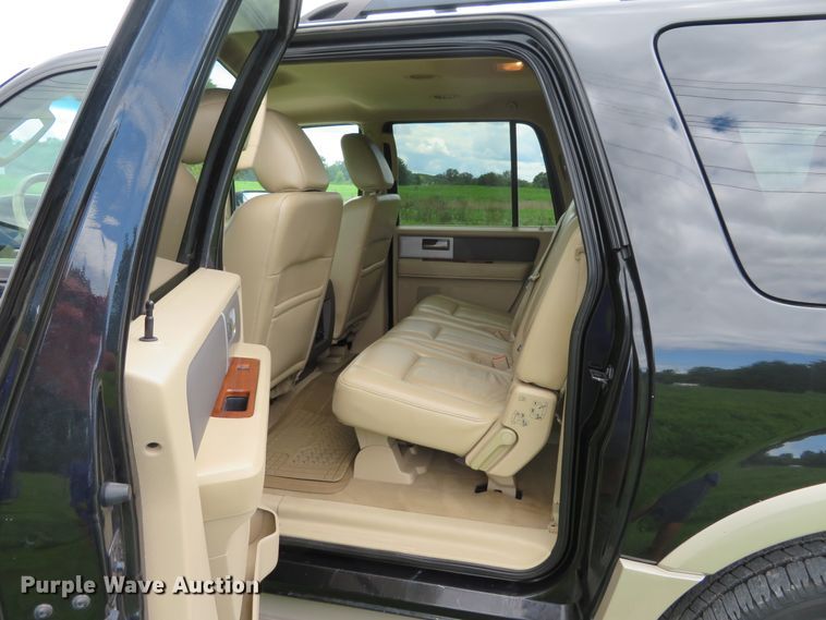 image for item DH1109 2010 Ford Expedition Eddie Bauer  SUV