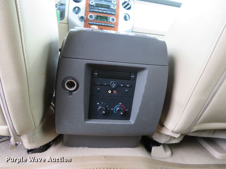 image for item DH1109 2010 Ford Expedition Eddie Bauer  SUV