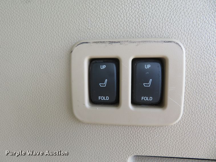 image for item DH1109 2010 Ford Expedition Eddie Bauer  SUV