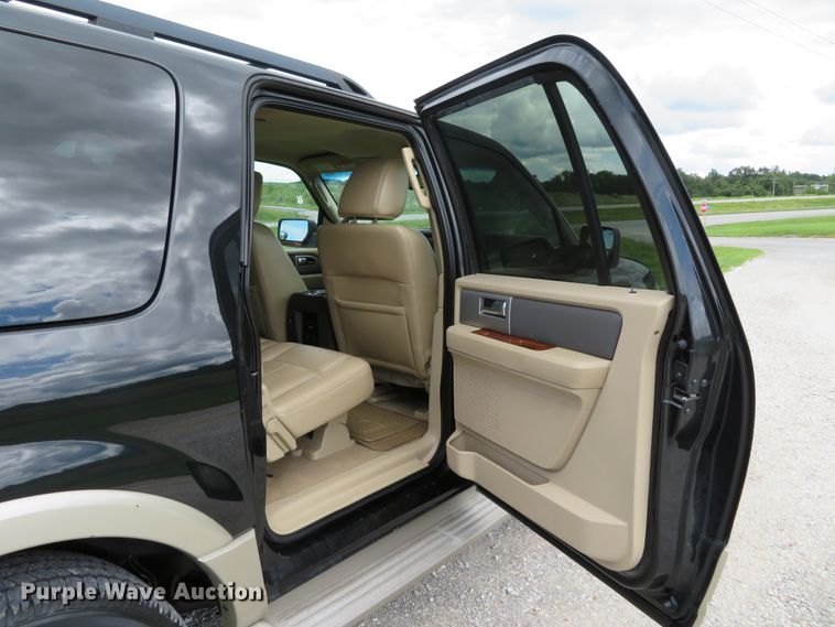 image for item DH1109 2010 Ford Expedition Eddie Bauer  SUV