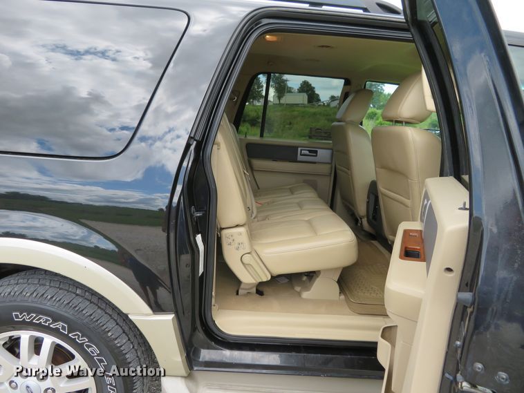 image for item DH1109 2010 Ford Expedition Eddie Bauer  SUV