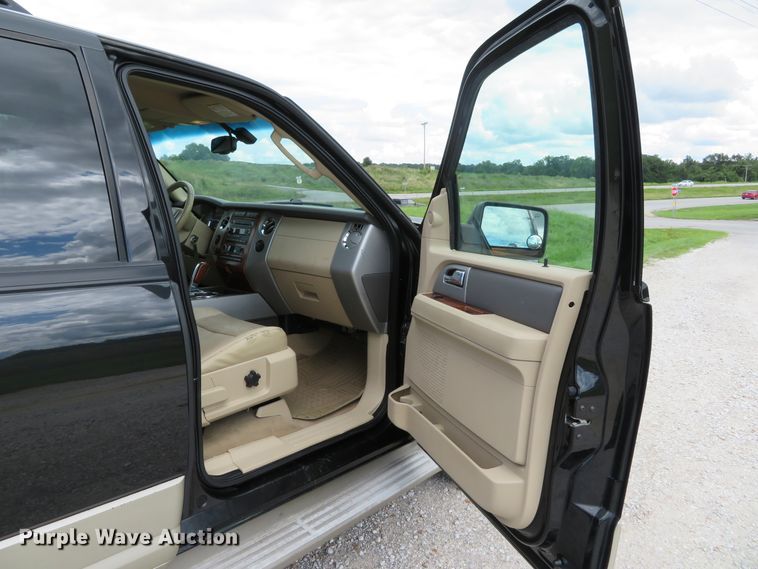 image for item DH1109 2010 Ford Expedition Eddie Bauer  SUV