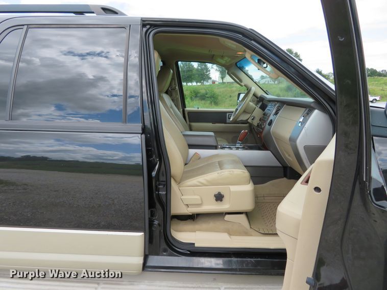 image for item DH1109 2010 Ford Expedition Eddie Bauer  SUV