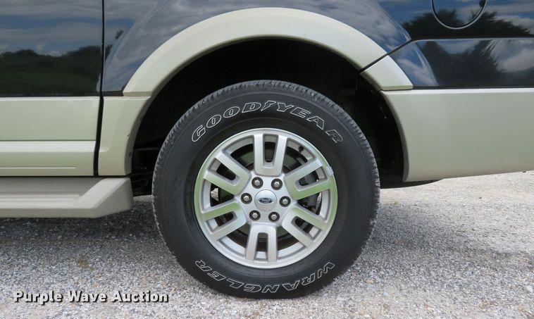 image for item DH1109 2010 Ford Expedition Eddie Bauer  SUV