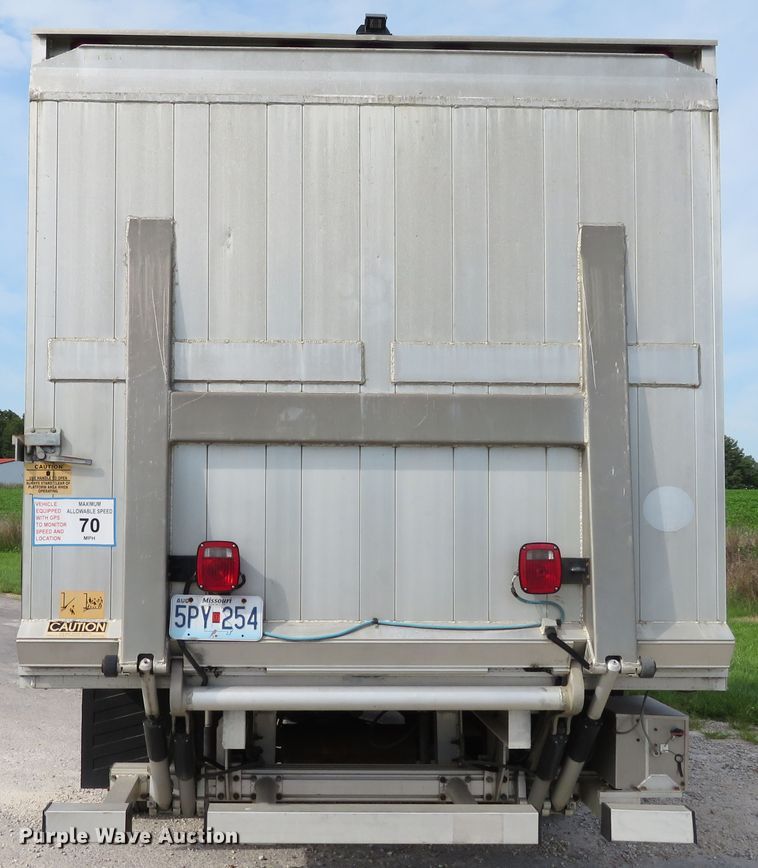 image for item DH1114 2010 Chevrolet Express G3500  box truck