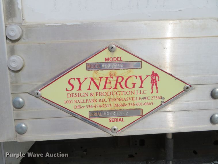 image for item DH1114 2010 Chevrolet Express G3500  box truck