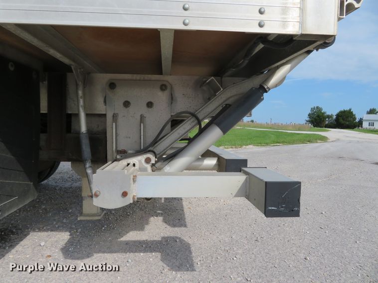 image for item DH1114 2010 Chevrolet Express G3500  box truck