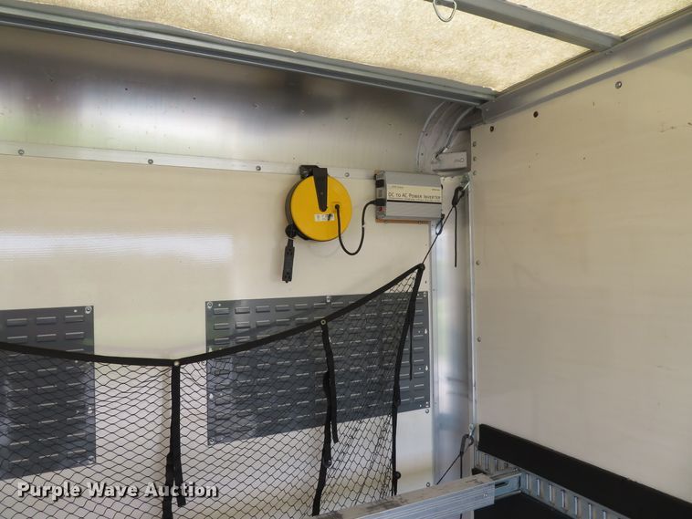 image for item DH1114 2010 Chevrolet Express G3500  box truck