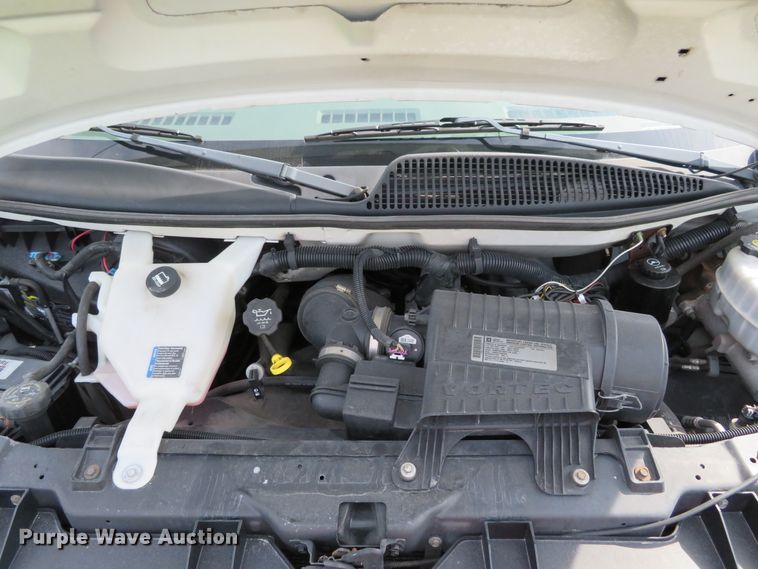 image for item DH1114 2010 Chevrolet Express G3500  box truck