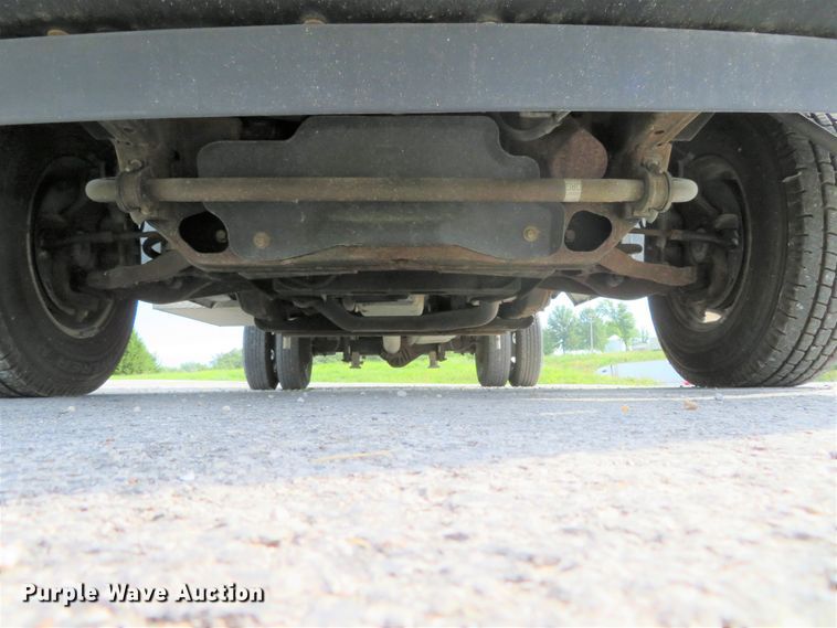 image for item DH1114 2010 Chevrolet Express G3500  box truck