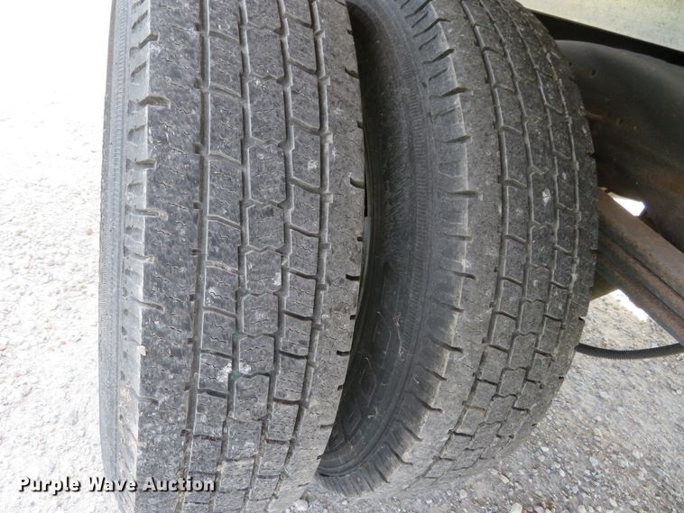 image for item DH1114 2010 Chevrolet Express G3500  box truck