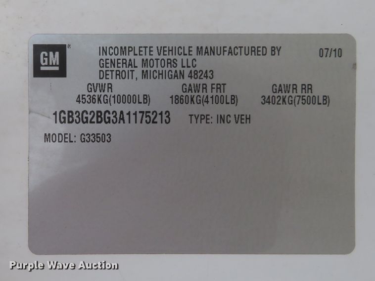 image for item DH1114 2010 Chevrolet Express G3500  box truck