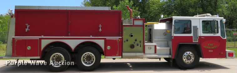 image for item DH1127 1982 Hendrickson 1871-WA  pumper fire truck