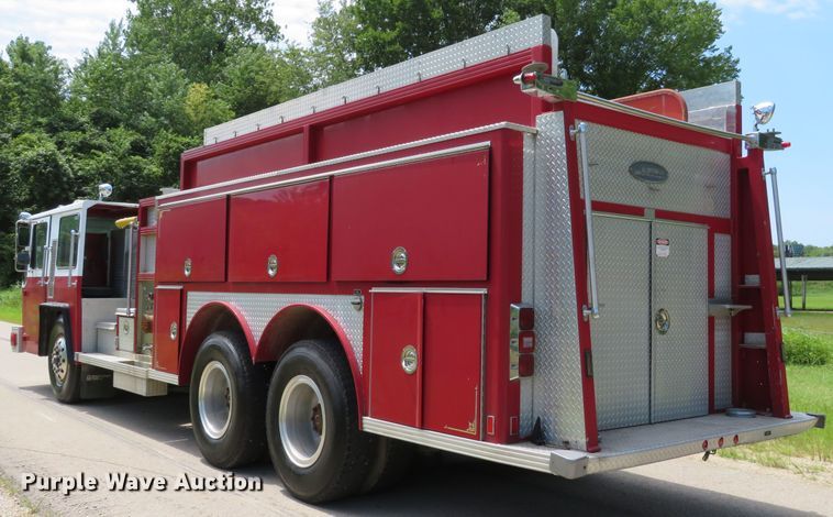 image for item DH1127 1982 Hendrickson 1871-WA  pumper fire truck