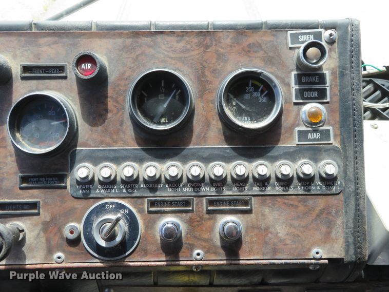 image for item DH1127 1982 Hendrickson 1871-WA  pumper fire truck