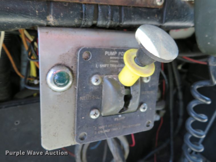 image for item DH1127 1982 Hendrickson 1871-WA  pumper fire truck