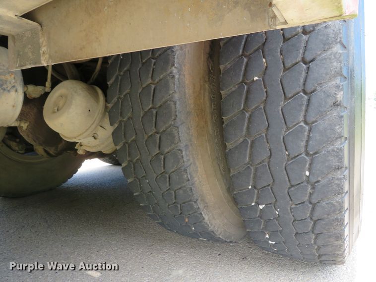 image for item DH1127 1982 Hendrickson 1871-WA  pumper fire truck