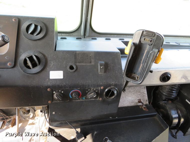 image for item DH1131 2007 Ford E450  delivery truck