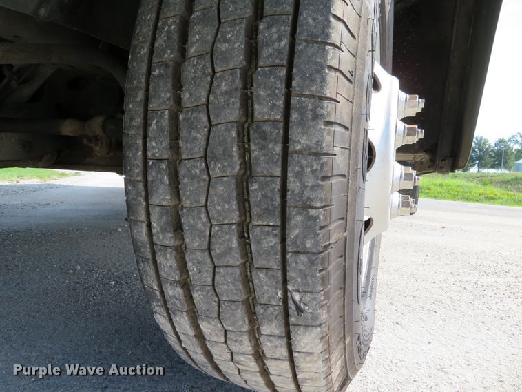 image for item DH1131 2007 Ford E450  delivery truck