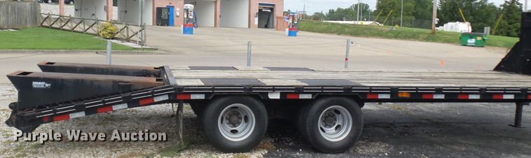 image for item DH3837 2013 Big Tex 22GN-20BK5-3R equipment trailer