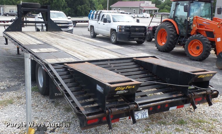 image for item DH3837 2013 Big Tex 22GN-20BK5-3R equipment trailer