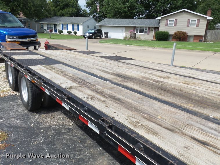image for item DH3837 2013 Big Tex 22GN-20BK5-3R equipment trailer
