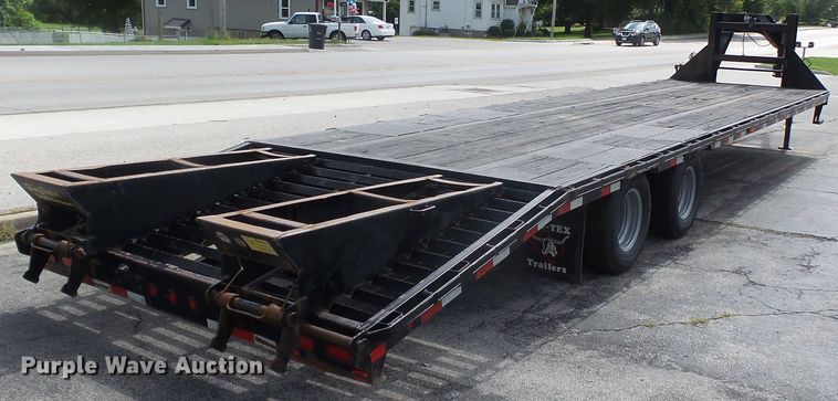 image for item DH3840 2012 Big Tex 22GN28BK5 equipment trailer