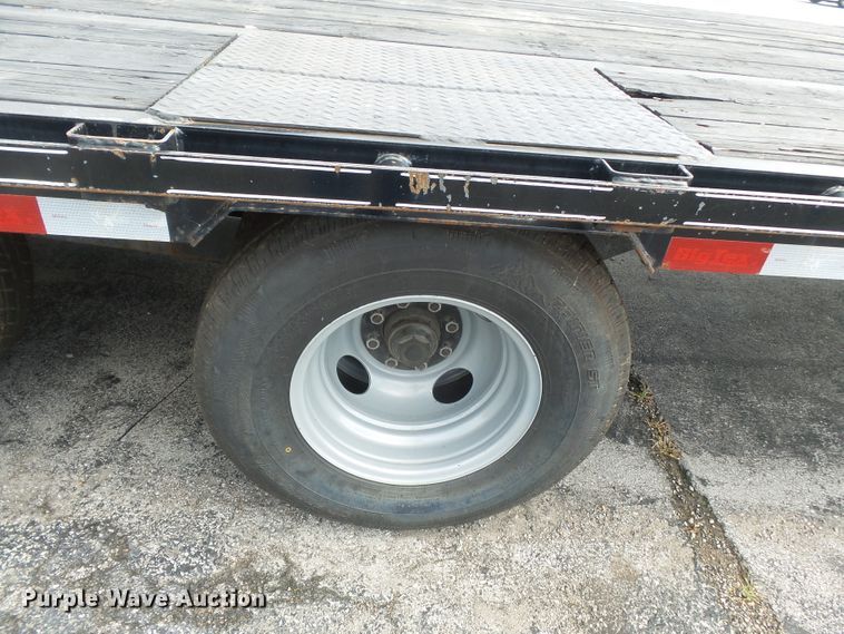 image for item DH3840 2012 Big Tex 22GN28BK5 equipment trailer