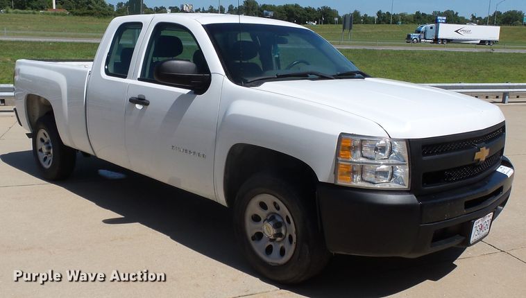 image for item DH3885 2013 Chevrolet Silverado 1500  Ext. Cab pickup truck