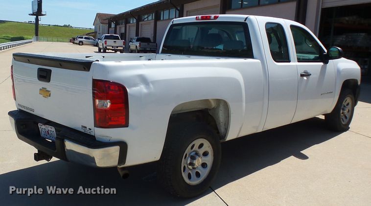image for item DH3885 2013 Chevrolet Silverado 1500  Ext. Cab pickup truck