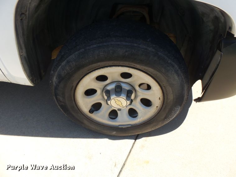 image for item DH3885 2013 Chevrolet Silverado 1500  Ext. Cab pickup truck