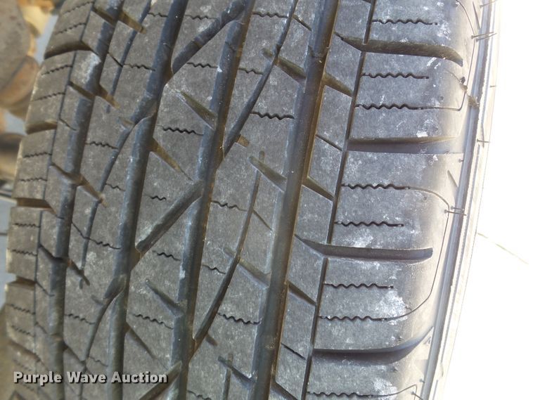 image for item DH3885 2013 Chevrolet Silverado 1500  Ext. Cab pickup truck