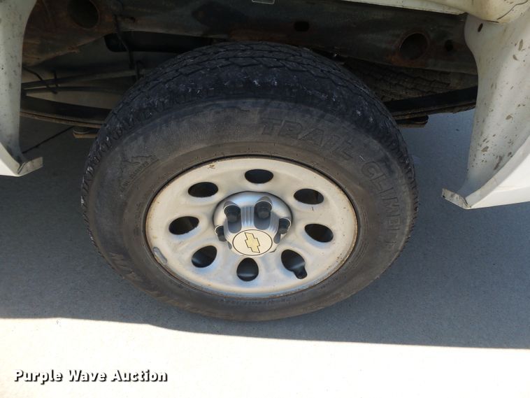 image for item DH3885 2013 Chevrolet Silverado 1500  Ext. Cab pickup truck