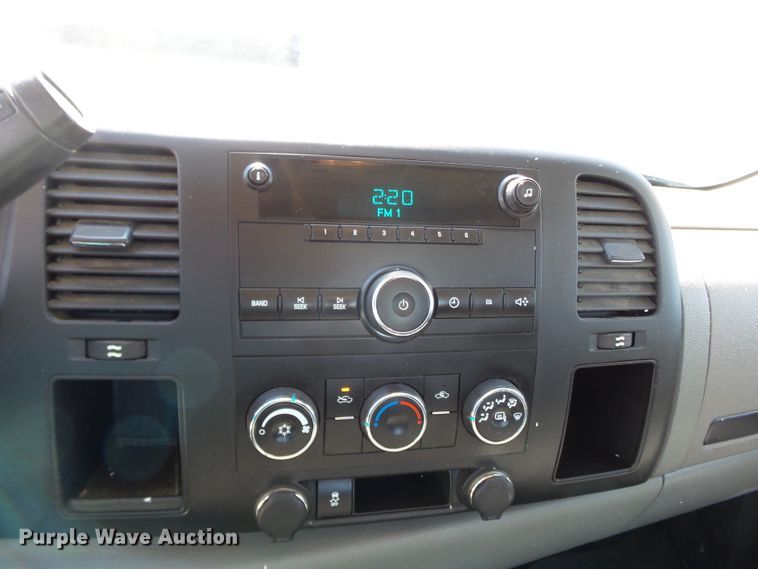 image for item DH3885 2013 Chevrolet Silverado 1500  Ext. Cab pickup truck