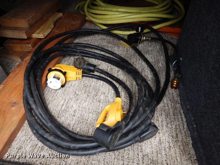 image for item DH6553 2011 Forest River Blue Ridge  camper