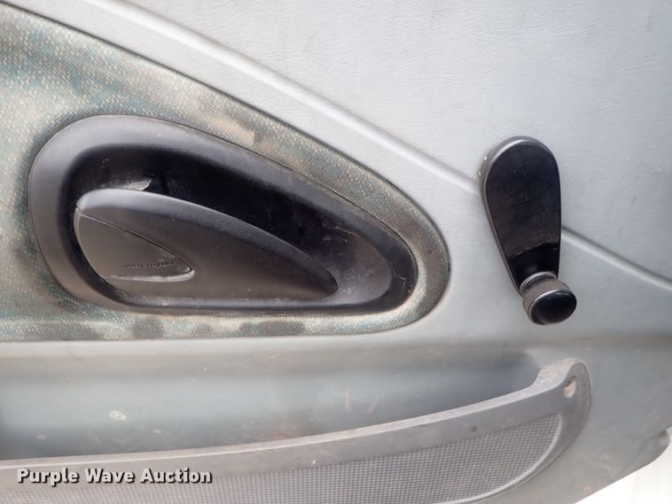 image for item DI4611 2006 International 7600  vacuum truck