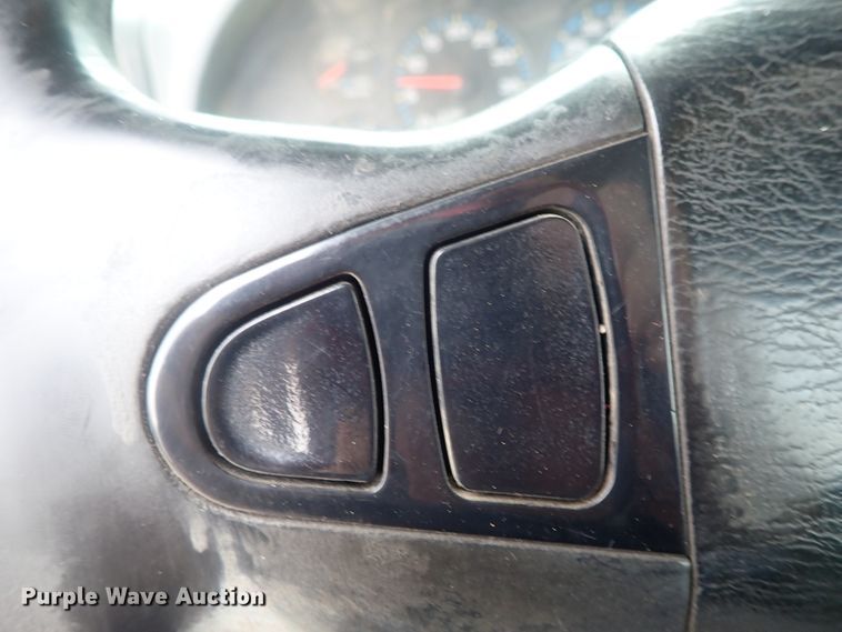 image for item DI4611 2006 International 7600  vacuum truck