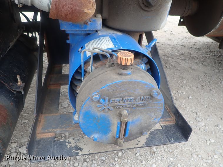 image for item DI4611 2006 International 7600  vacuum truck