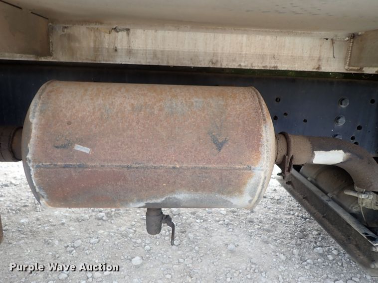 image for item DI4611 2006 International 7600  vacuum truck