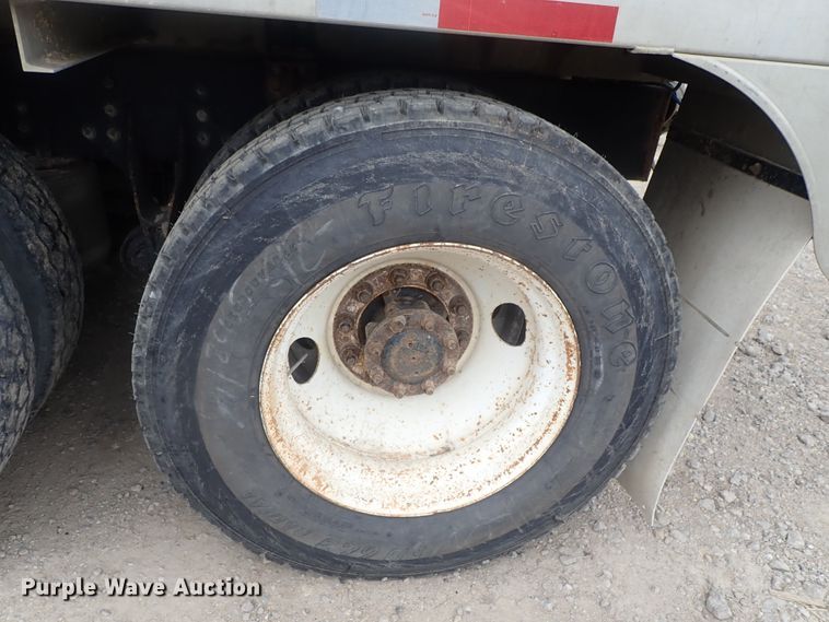 image for item DI4611 2006 International 7600  vacuum truck