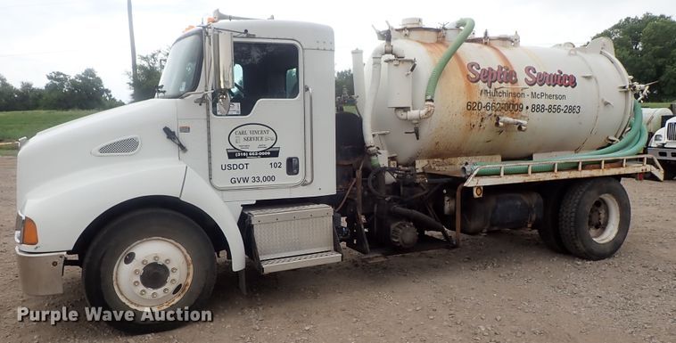 image for item DI4612 2007 Kenworth T300  vacuum truck