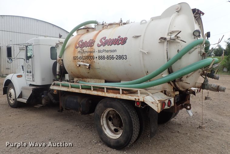 image for item DI4612 2007 Kenworth T300  vacuum truck