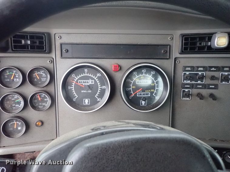 image for item DI4612 2007 Kenworth T300  vacuum truck