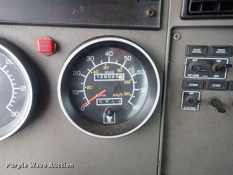 image for item DI4612 2007 Kenworth T300  vacuum truck