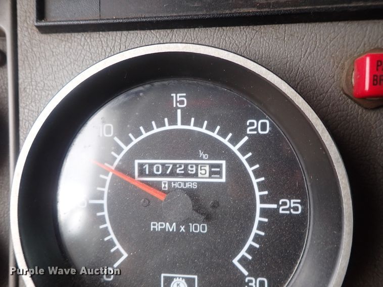 image for item DI4612 2007 Kenworth T300  vacuum truck