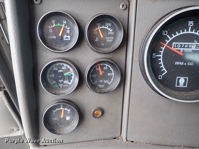 image for item DI4612 2007 Kenworth T300  vacuum truck