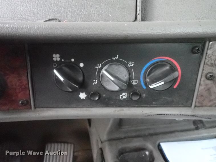 image for item DI4612 2007 Kenworth T300  vacuum truck