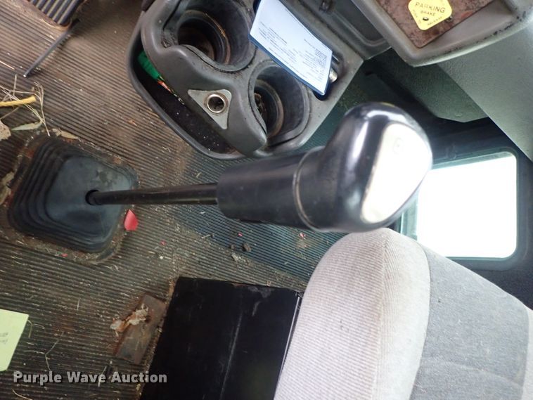 image for item DI4612 2007 Kenworth T300  vacuum truck