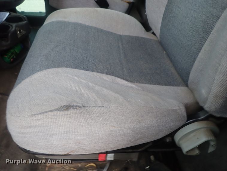 image for item DI4612 2007 Kenworth T300  vacuum truck